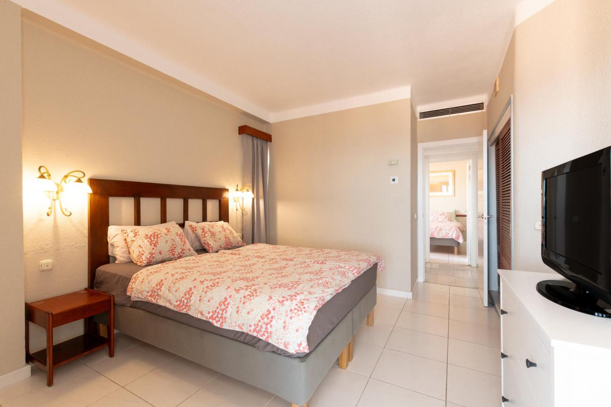 Club Atlantis Aparthotel Ocean View Costa Adeje Dış mekan fotoğraf